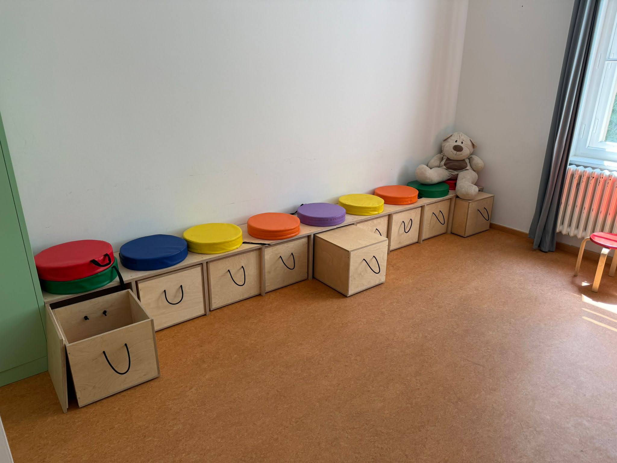 Familienzentrum Rengîn/bauprojekt/Neugestaltung des Bewegungsraums  (1).jpg
